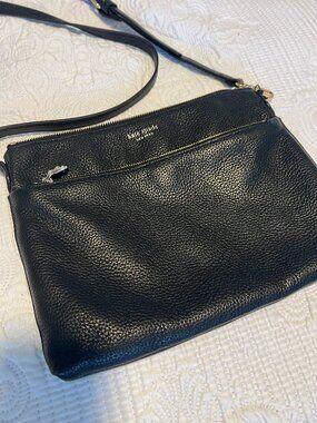 Kate Spade Black Pebbled Leather Crossbody Bag Gold Hardware Zip Top Classic Eve